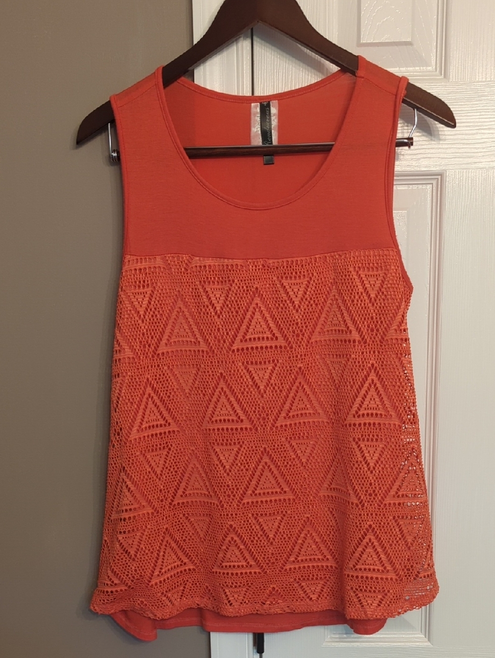 Women’s Coral Crochet Overlay Tank Top Babydoll Silhouette